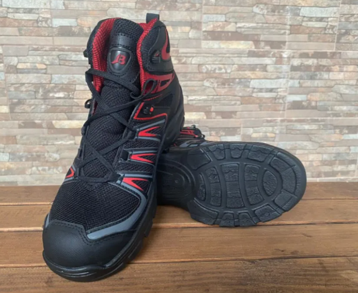 LIQUIDACION BOTA TORNADO - Bota Industrial DIELECTRICA casco poliamida